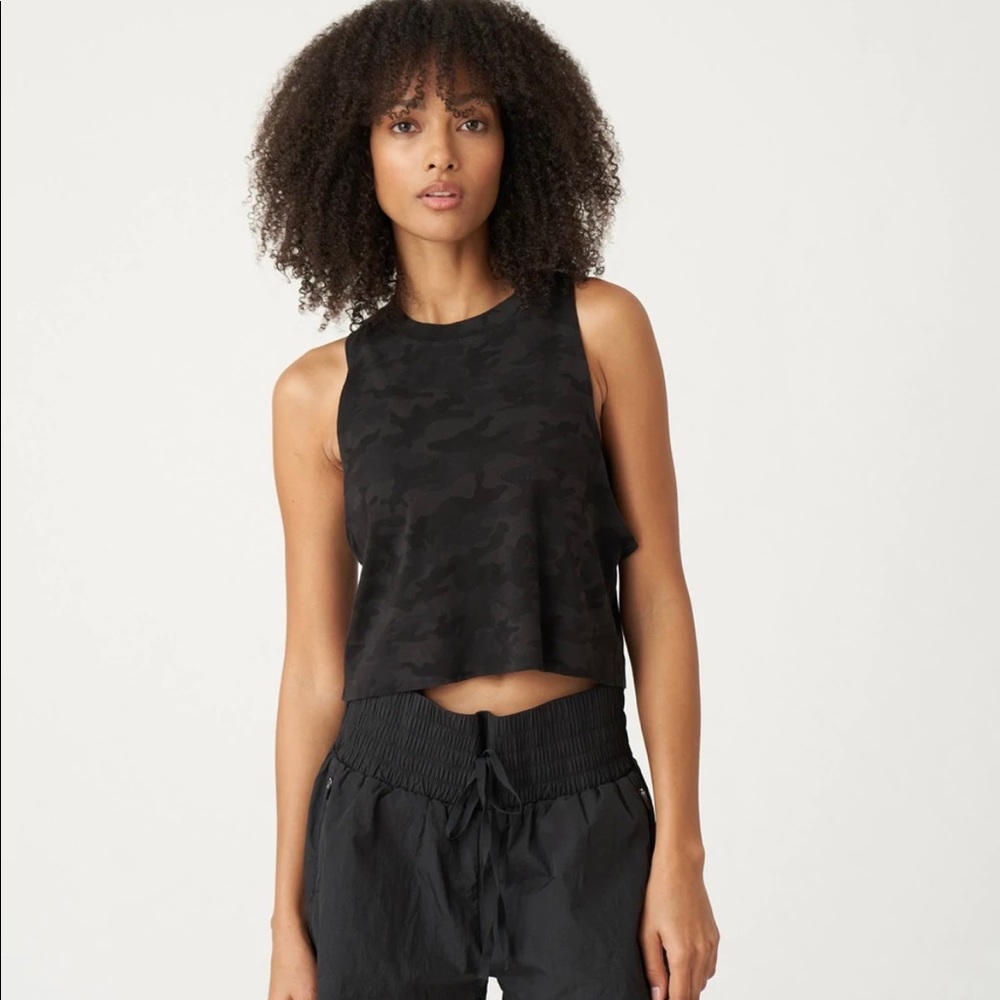 Brand new, never worn: All Access the dynamic crop tank in camo size S